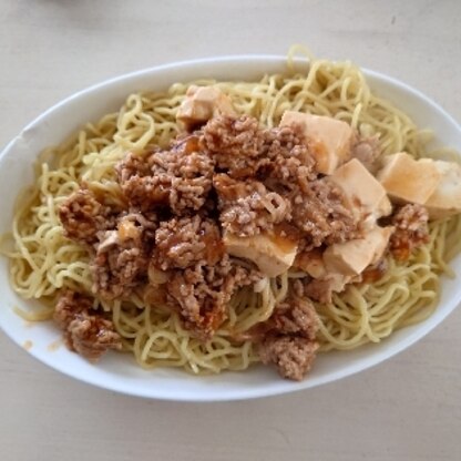 今日は汁なしマーボー麺を作りました。同じ麺類と言う事で作ったよレポートを送らせて頂きました。